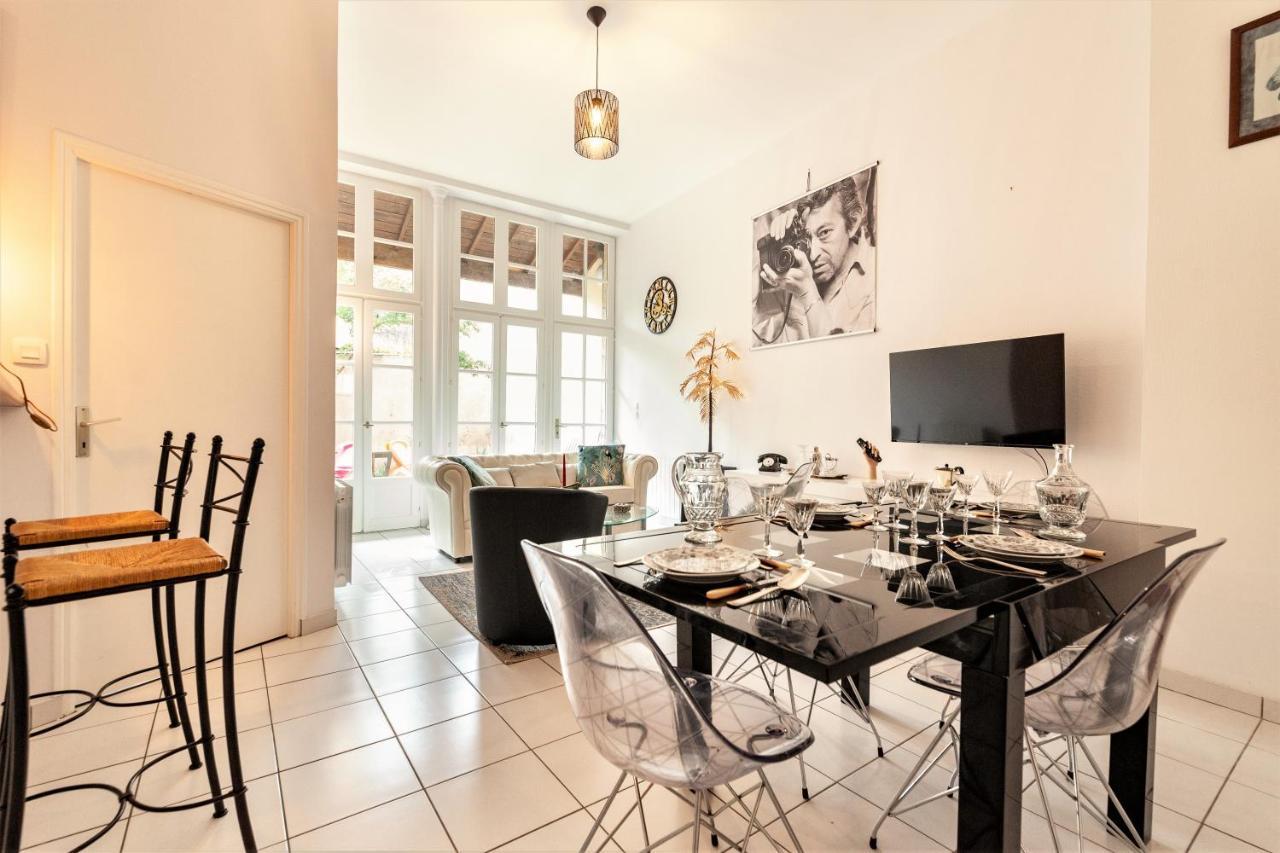 Appartement Le Patio - Hypercentre - Cour Au Calme - Wifi à Vannes Extérieur photo